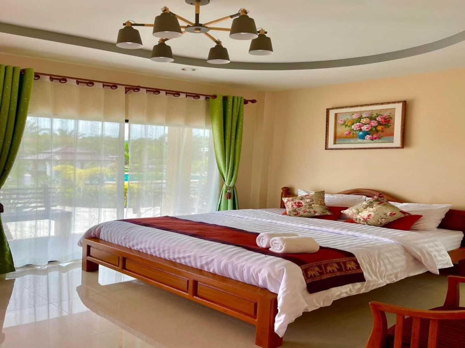 Capital O 75518 Baan Rose Resort Ao Luk 外观 照片