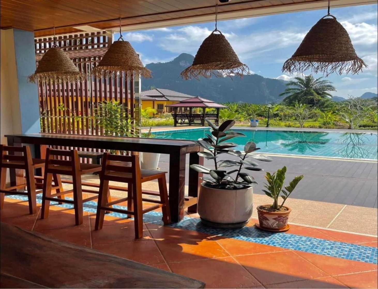Capital O 75518 Baan Rose Resort Ao Luk 外观 照片