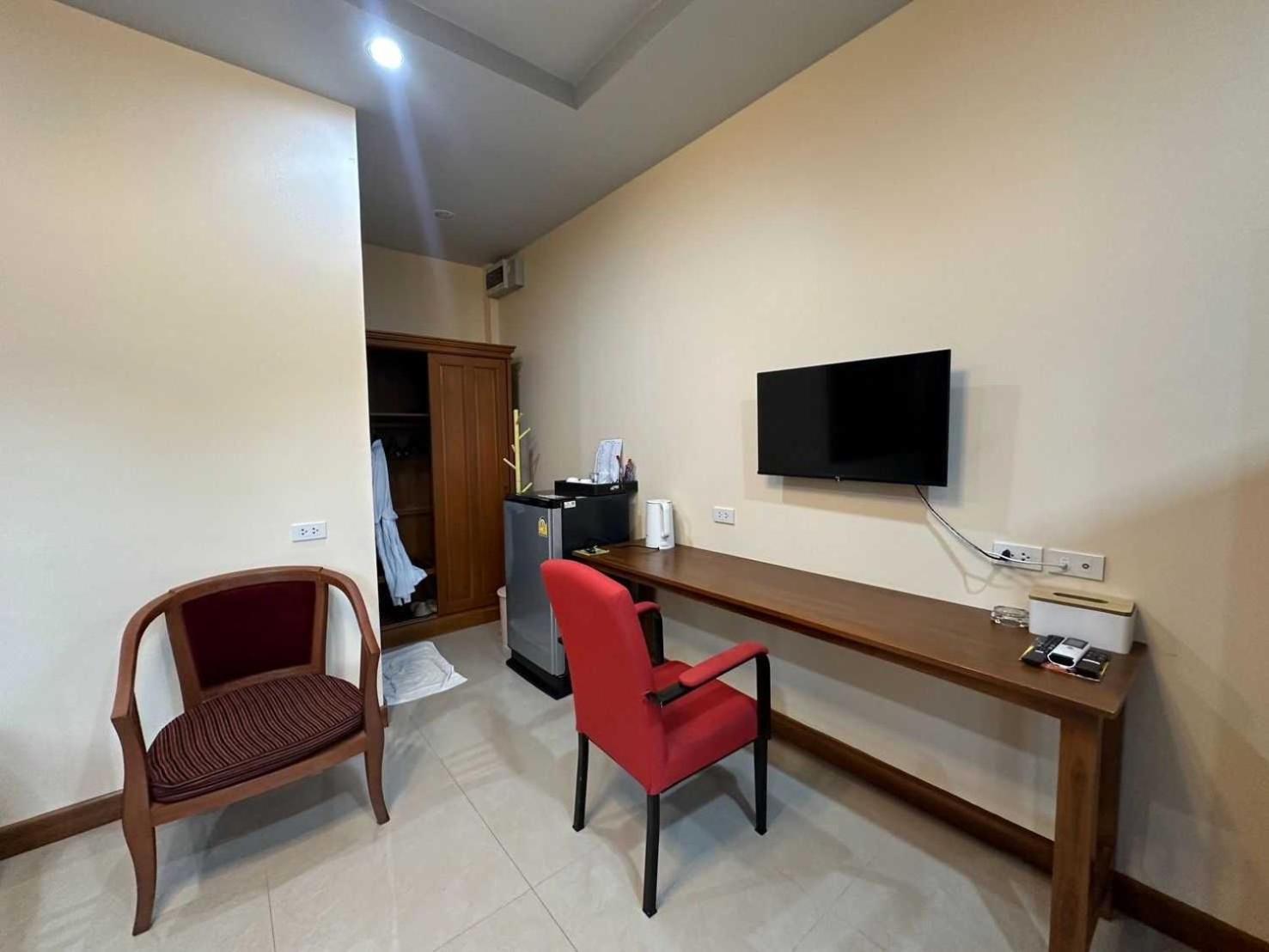 Capital O 75518 Baan Rose Resort Ao Luk 外观 照片