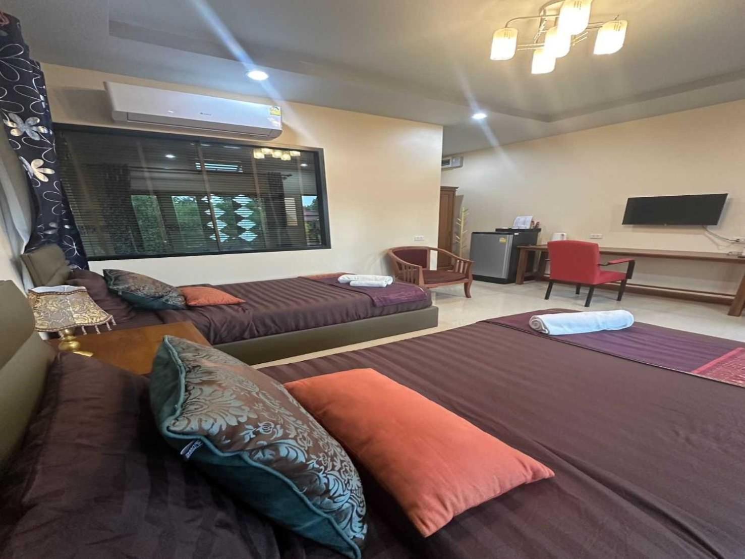 Capital O 75518 Baan Rose Resort Ao Luk 外观 照片