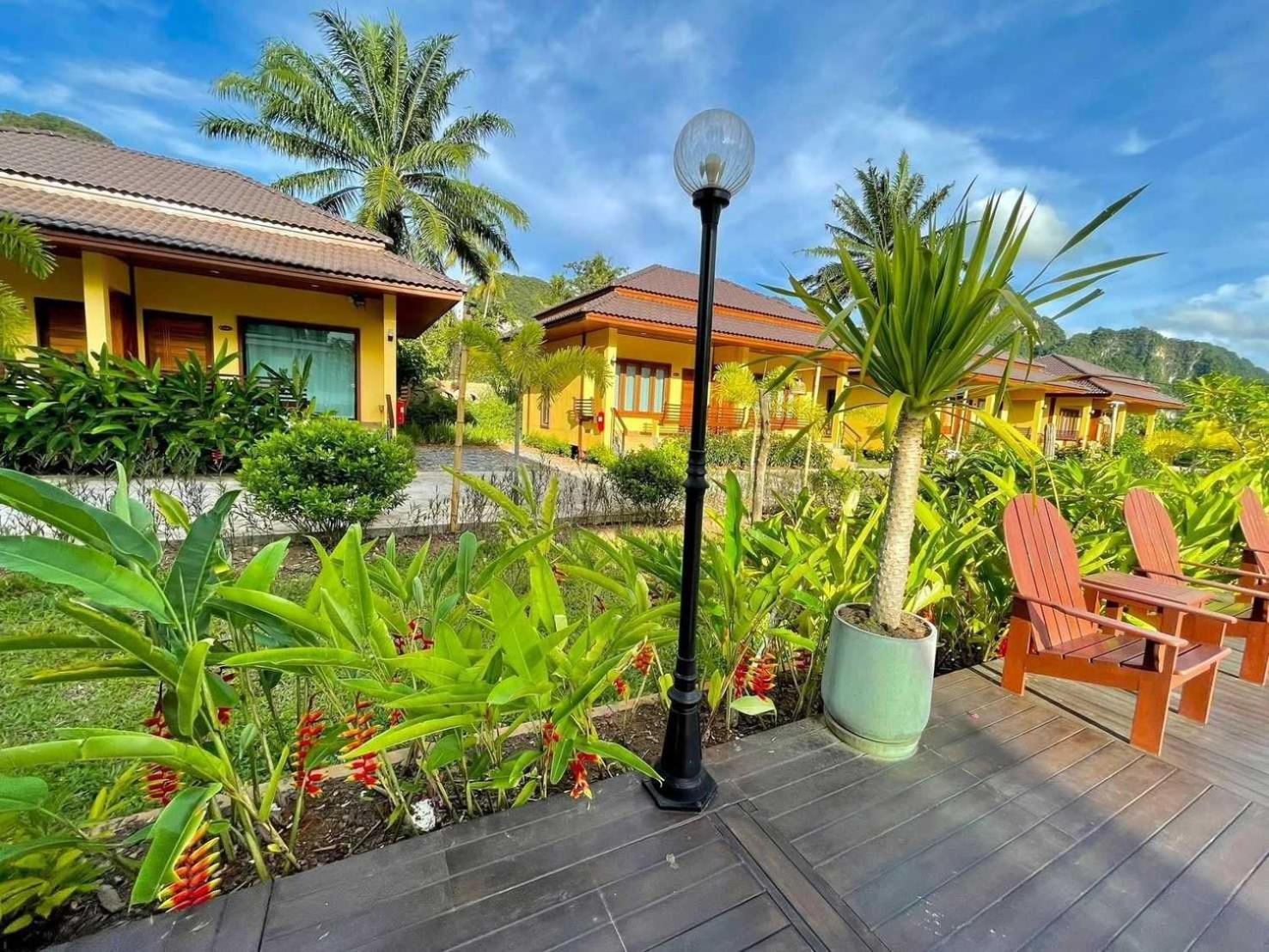 Capital O 75518 Baan Rose Resort Ao Luk 外观 照片